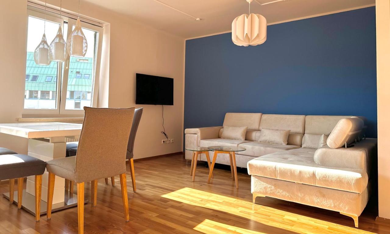 Homely Stay Apartment 2 ザンクト・ペルテン エクステリア 写真